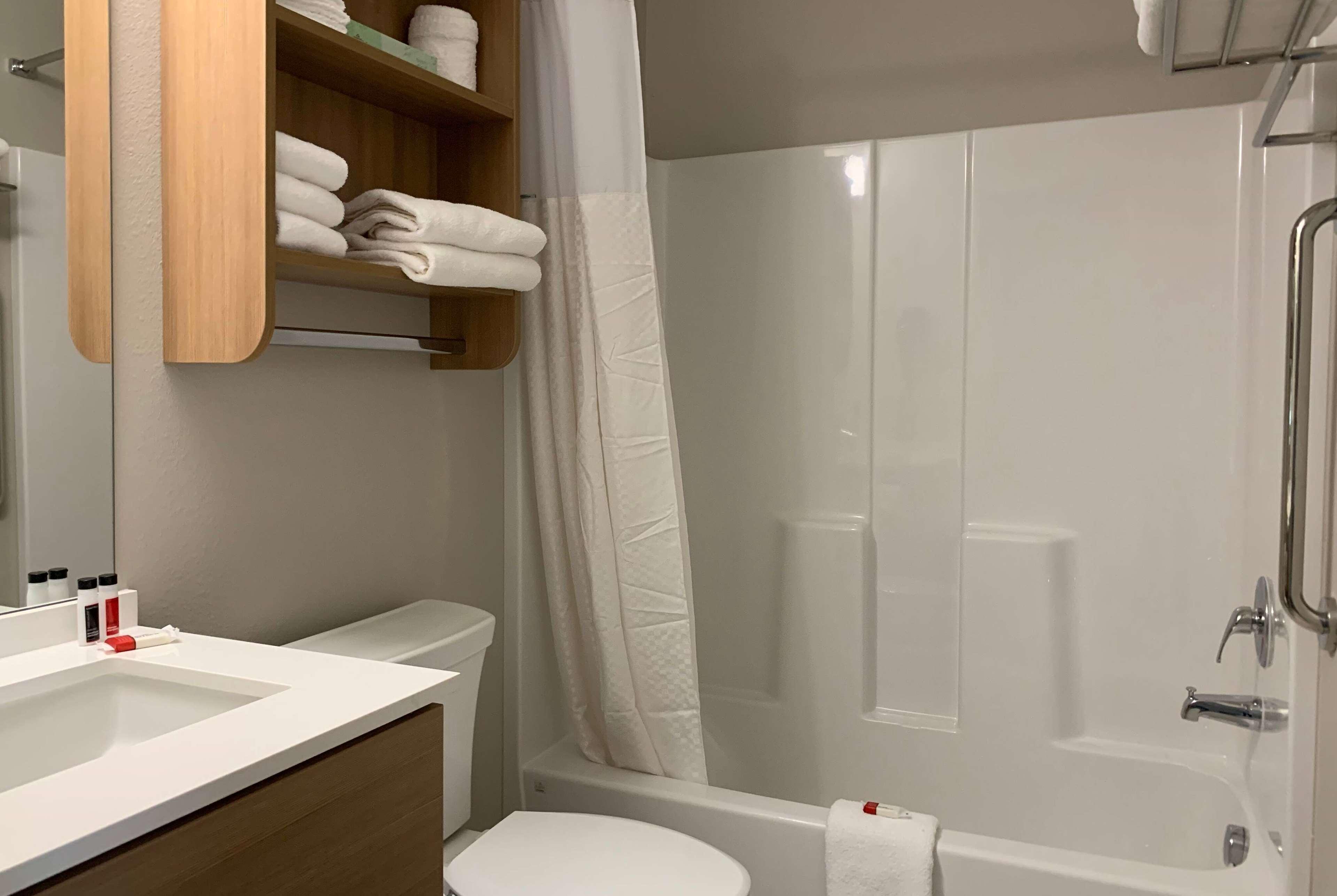 Microtel Inn & Suites By Wyndham Fountain Fort Carson Exterior foto